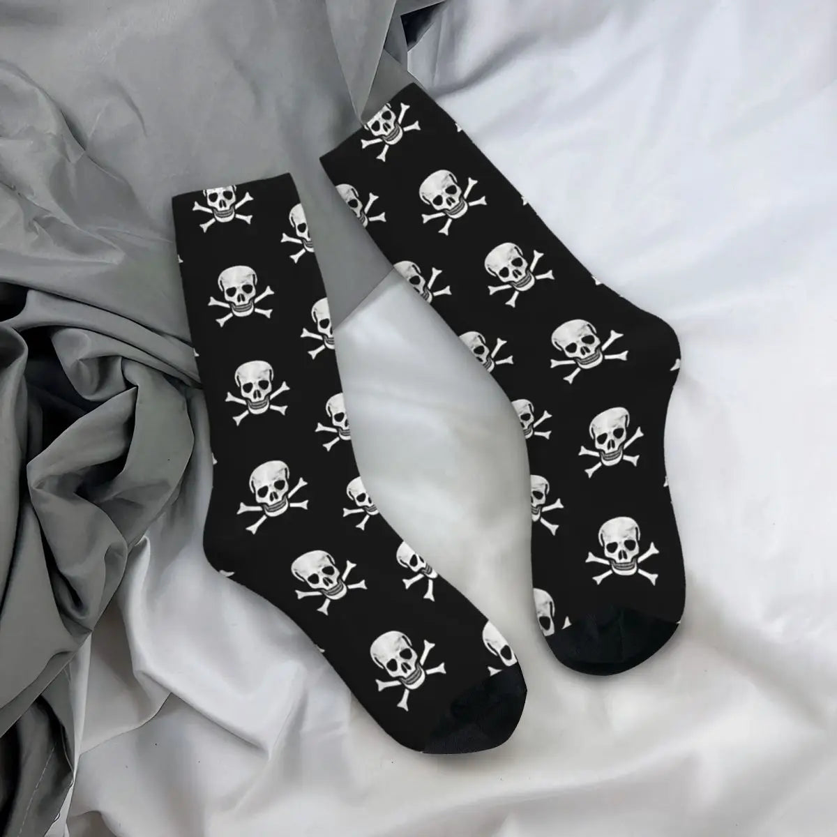 Funny Crazy Sock for Men Skull Crossbone Hip Hop Harajuku Pirate Flag Happy Pattern Printed Boys Crew Sock Casual Gift