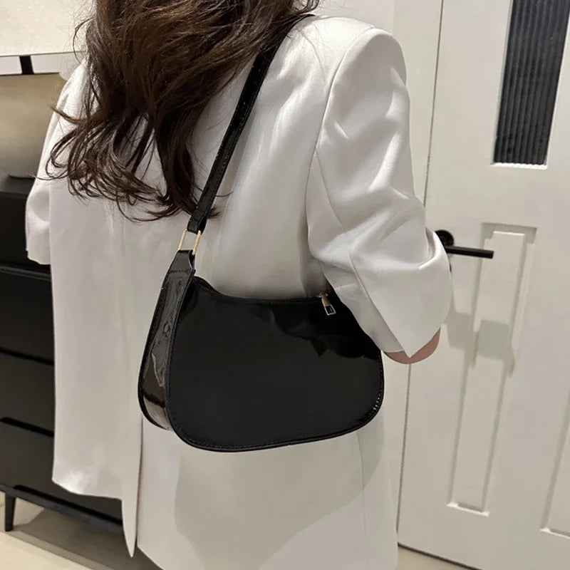Red Luxury Simple Shoulder Bag For Women Korean Solid Color Small Square Bag Casual Fashion Hobos Purse New High Quality Handbag