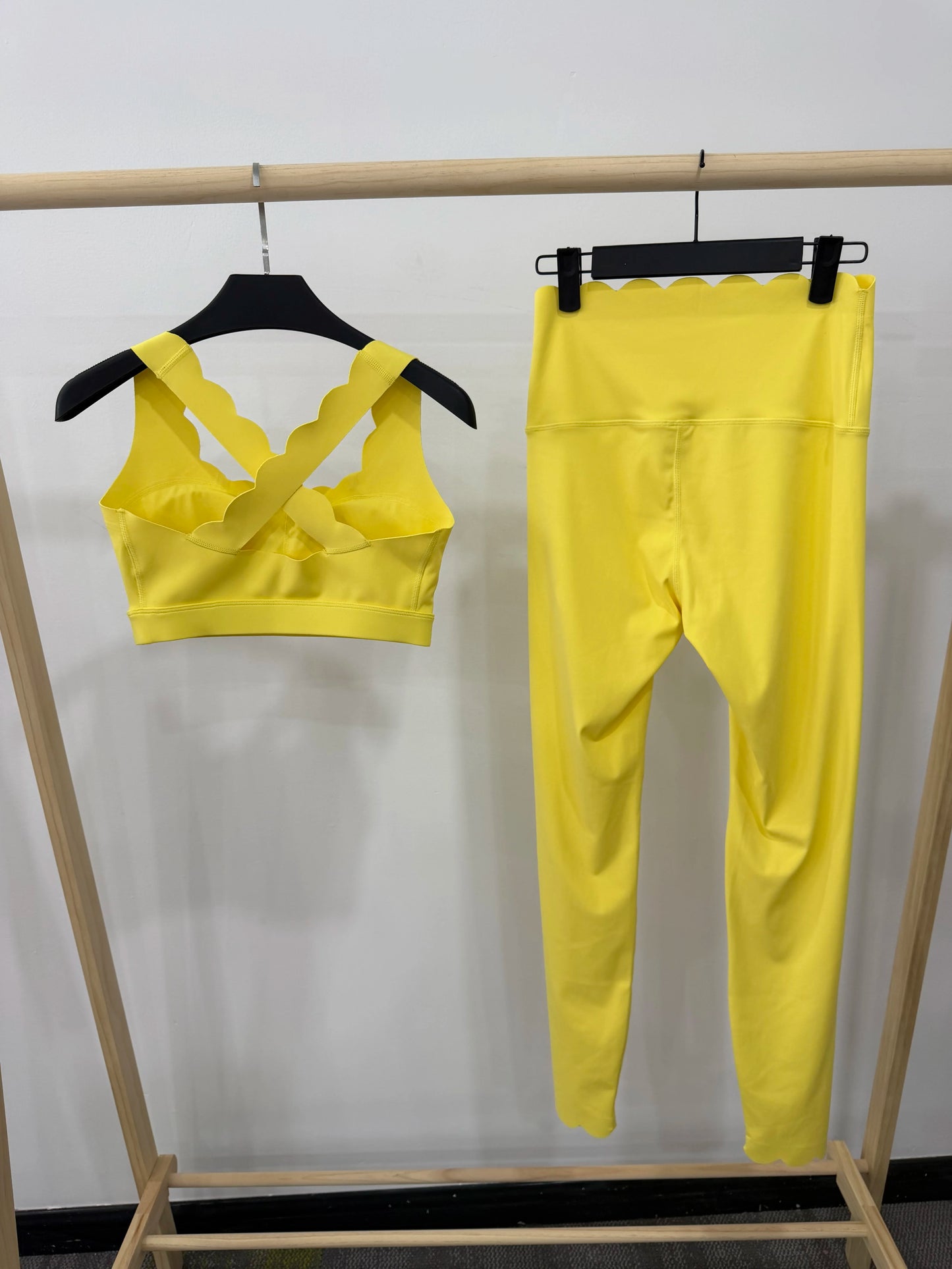 Gym Suit Two Pieces Fitness Yoga Set Women Solid Color Super Streth Slim Fit Running Sportswear Breathable Workout Clothes