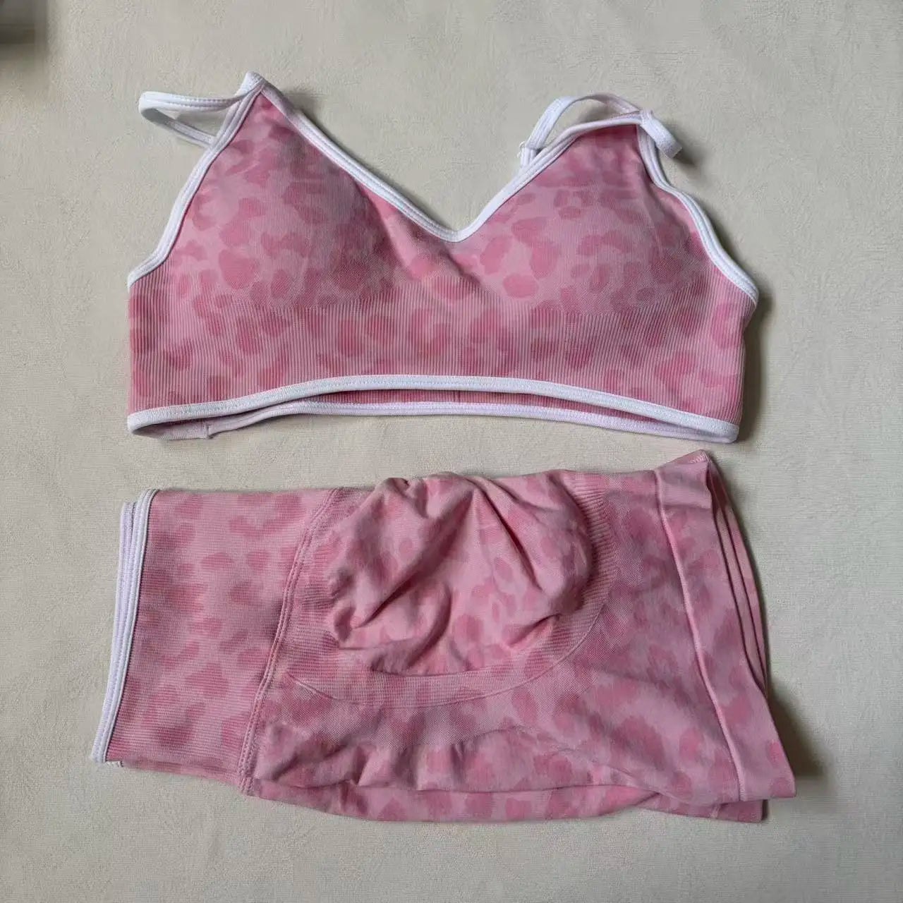 2PCS  High Quality Yoga SetNew Leopard Print Sports Underwear, Shockproof Butt Lift Workout Sports Trousers Women Activewear