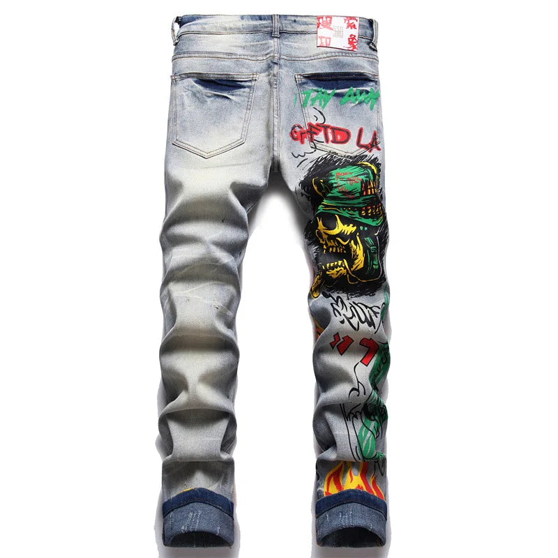 Herren Bedruckte Stretch-Jeans Streetwear Charakter Totenkopf Flamme Bemalte Hose Vintage Knöpfe Fly Schlanke zerrissene Hose