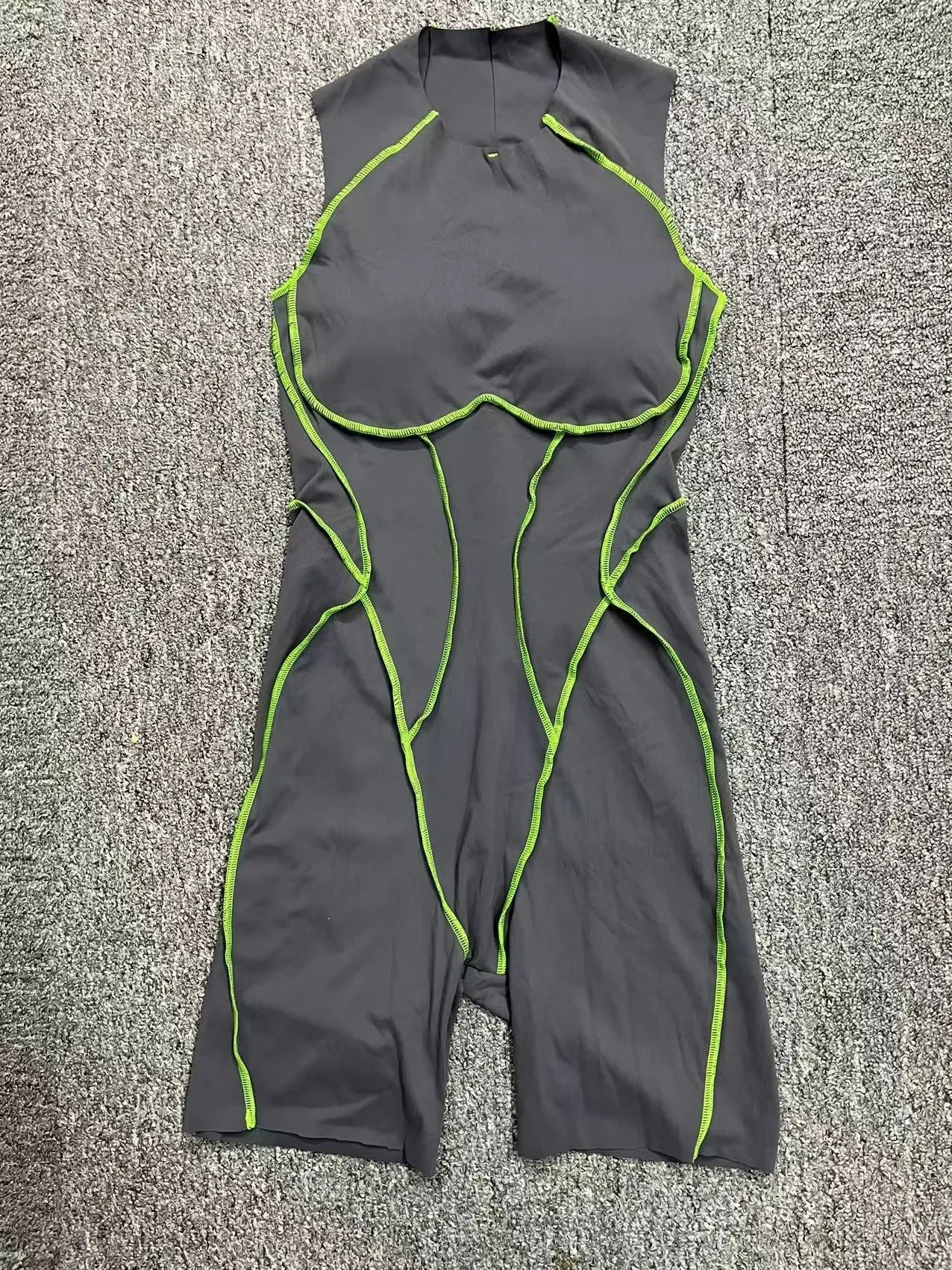 New Summer Stitching Color Backless Yoga Jumpsuits With Chest Pads Women Sleeveless Sports Bodysuit Hip Lifting Workout Overalls