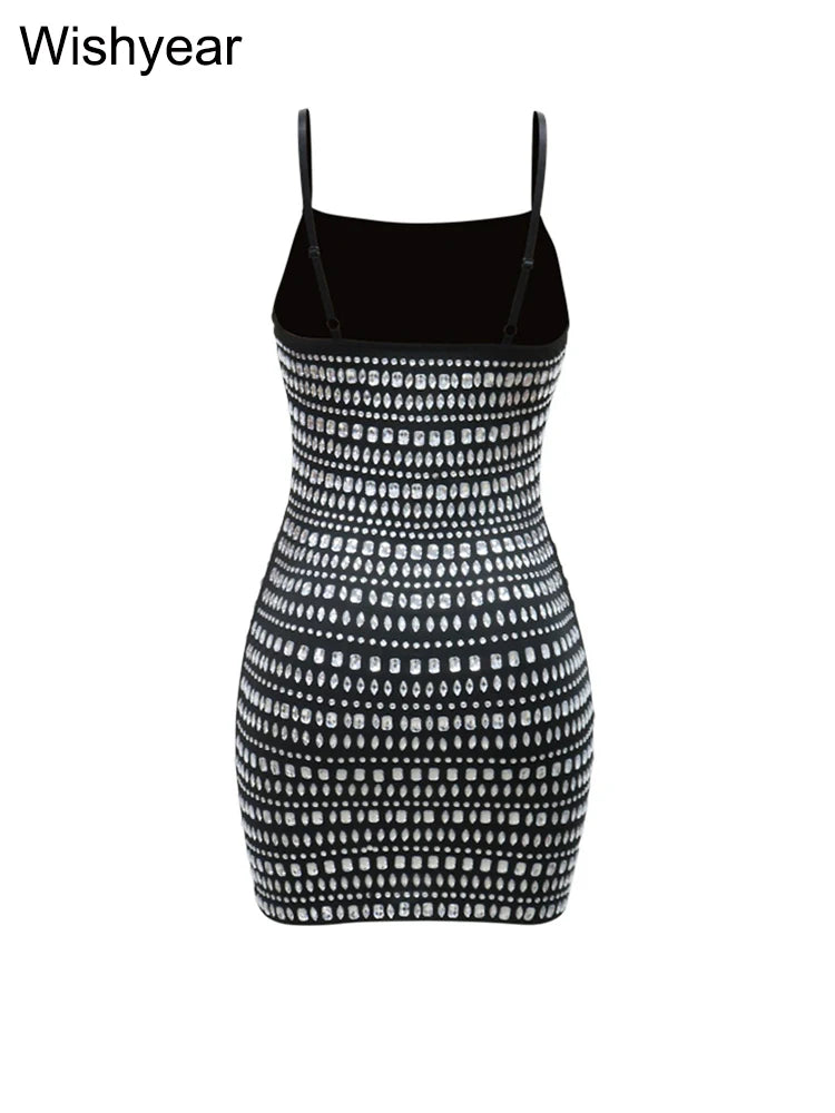 New Luxury Rhinestone Spaghetti Strap Apricot Bodycon Mini Dresses Women Sexy Sleeveless Backless Party Night Club Birthday Robe