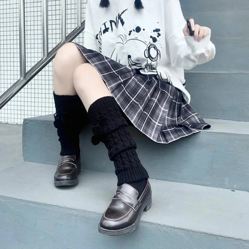 2018 neue Mode Lässig Frauen Warme Winter Gestrickte Beinlinge Gestrickte Socken Häkeln Lange Stiefel Socken mit Haarballen