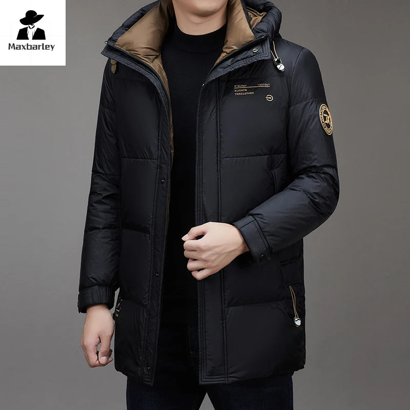 Leichte Luxus-Daunenjacke für Herren, lang, Winter 2024, trendig, 90 % weiße Entendaunen, warmer Mantel, Business-Casual-Mütze, leichte Daunenjacke