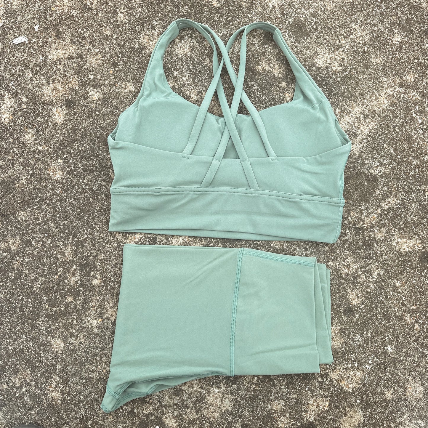 Solid Color Gym Fitness Set Tight Soft cross Fitness Bra 2pc compression High Waist Yoga Legging Suit Comprehensive Training Jog