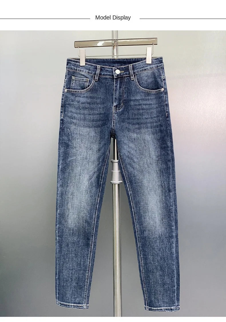 Modische Jeans mit Aufdruck für Herren, leichte Luxus-Jeans für Herren, Stretch, Slim Fit, hochwertige und modische Freizeithose mit Knöchelband