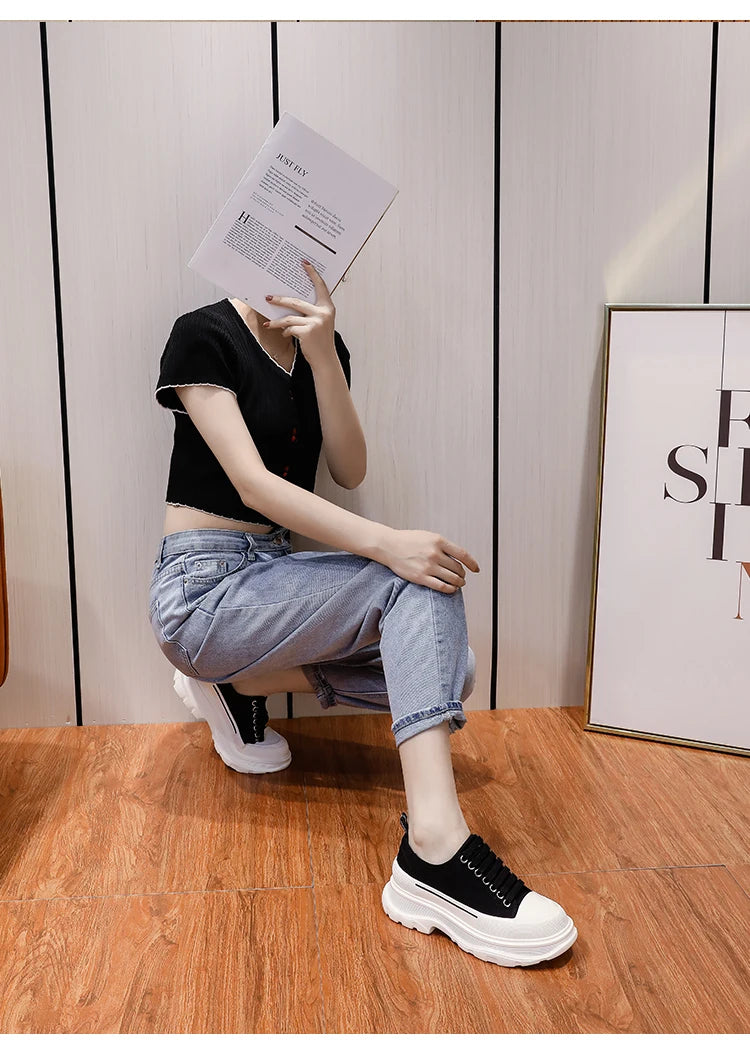 2024 Frühjahr Neue Damenschuhe Schnürschuhe Sport- und Freizeitschuhe für Herren Dicke Sohle Wasserdichte Plattform Weiche Erhöhte Leinwand Flache