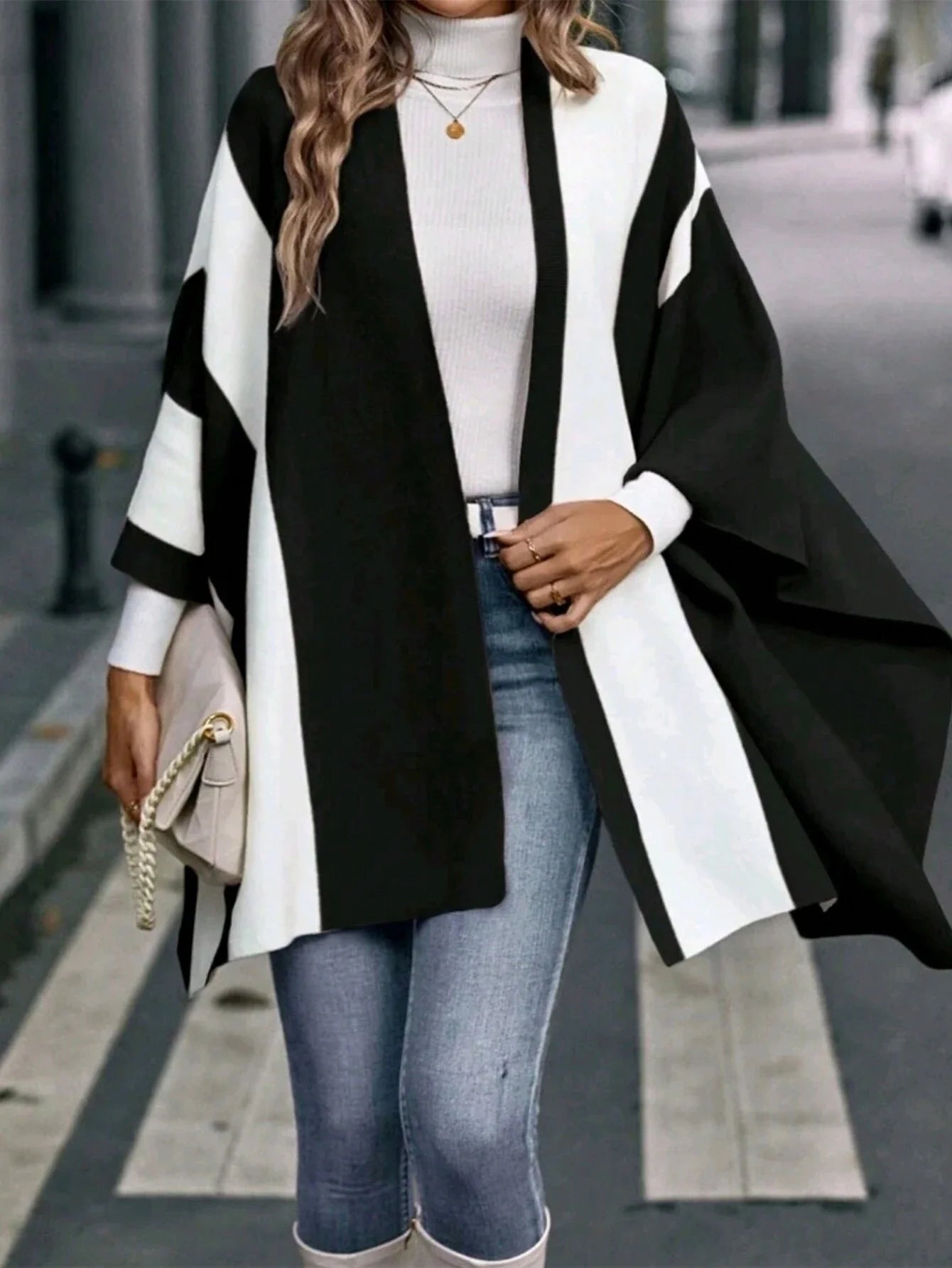 Neuer Winterschal mit zweifarbigem Muster, geteilter Schal für Frauen, warm und modisch, warm und bequem, luxuriöser Designerschal für Frauen