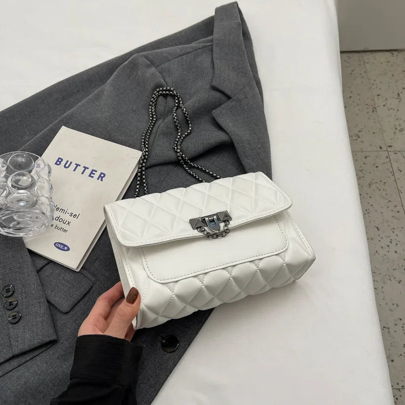 1 simple and stylish diamond grid crossbody bag, metal chain shoulder bag, suitable for women's daily leisure use-ll