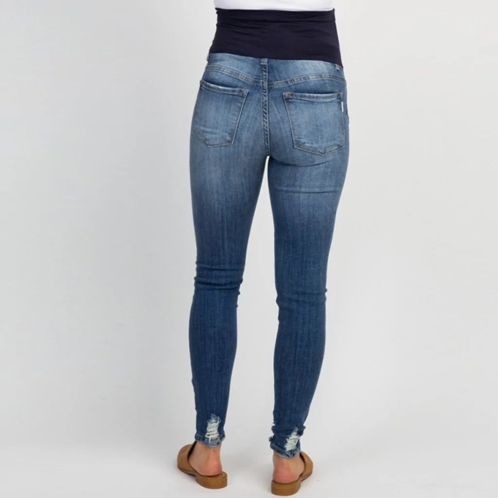 Zerrissene Umstandsjeans