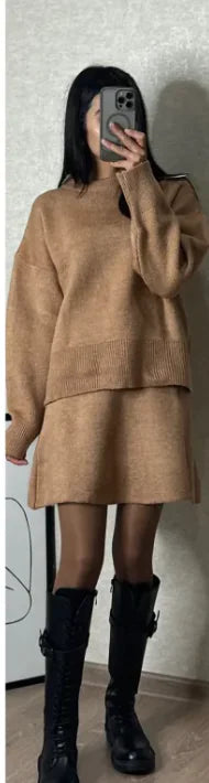 2-teiliges Set aus Strickpullover und Rock