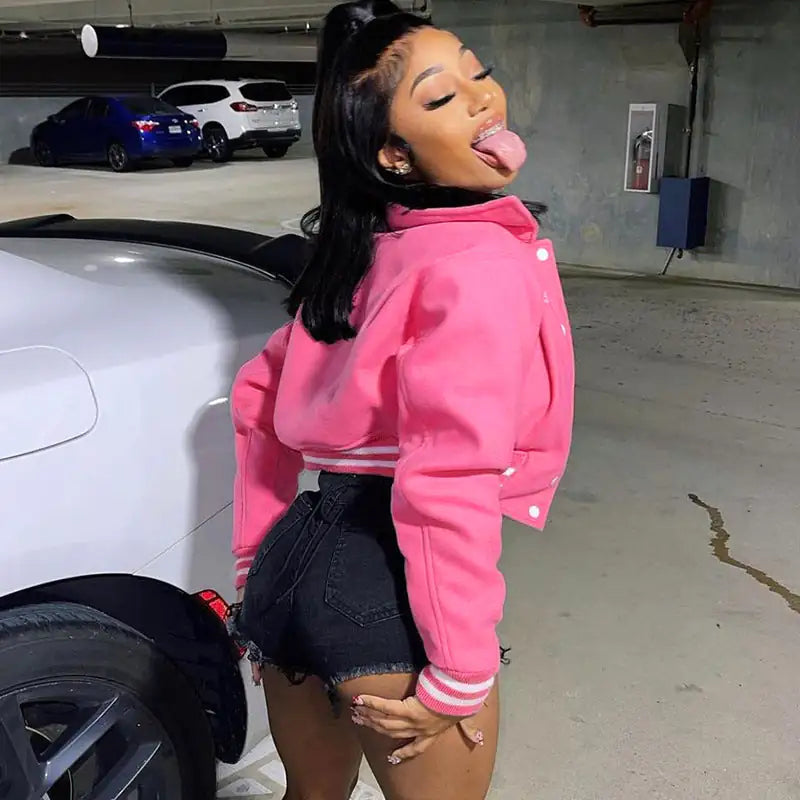 Bestickte Collegejacke: „B“