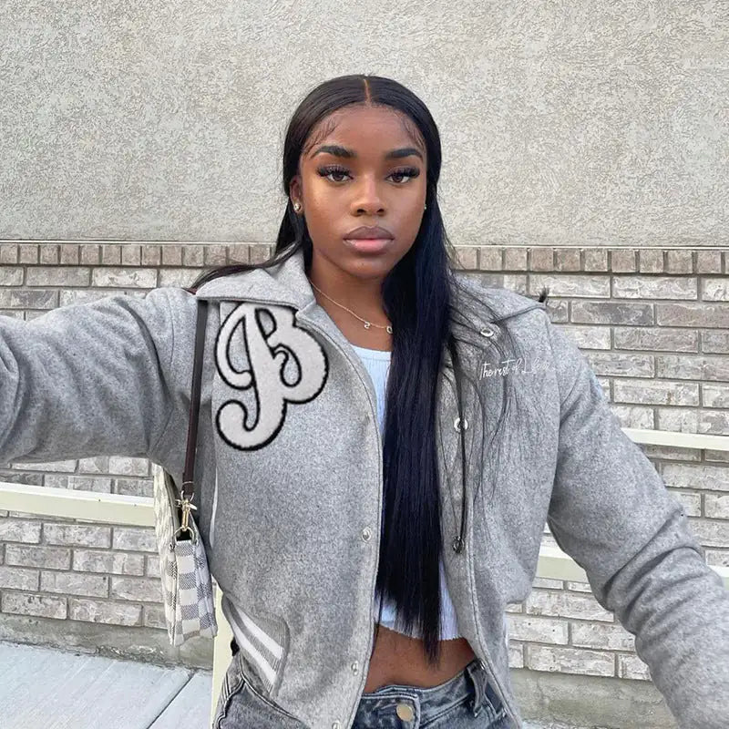 Bestickte Collegejacke: „B“