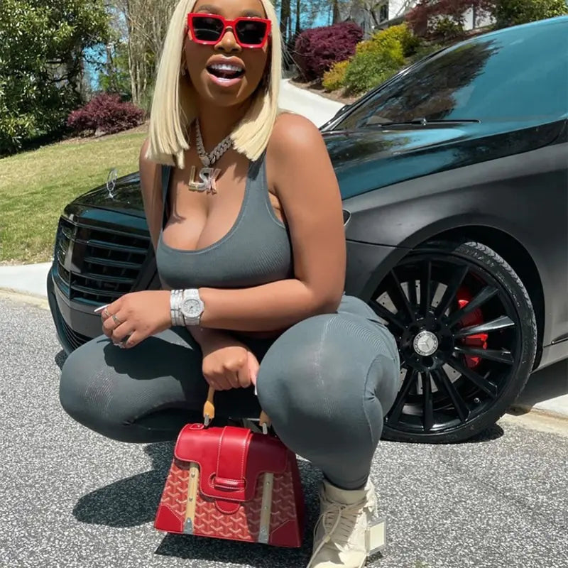 Gym Set aus kurzem Tanktop und Leggings