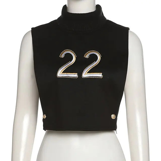 Sport-Trainingsanzug mit seitlichen, knielangen Hosen und T-Shirt