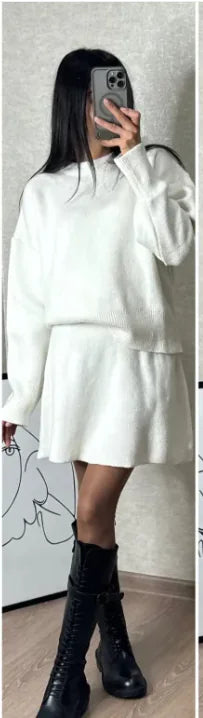 2-teiliges Set aus Strickpullover und Rock